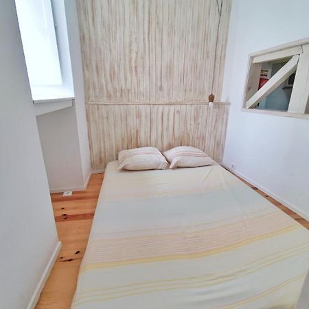 Small Lovely Studio ลิสบอน ภายนอก รูปภาพ