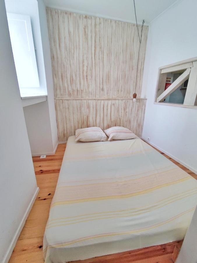 Small Lovely Studio ลิสบอน ภายนอก รูปภาพ
